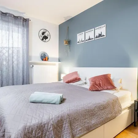 Modern 2 Bedroom With Parking Bemowo Varsóvia