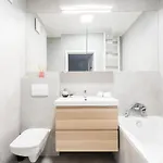 Modern 2 Bedroom With Parking Bemowo Apartman