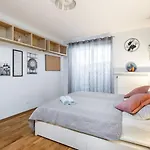 Apartman Modern 2 Bedroom With Parking Bemowo *